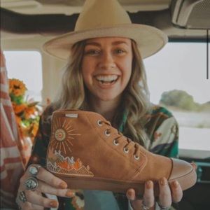 Bangs Shoes High Tops